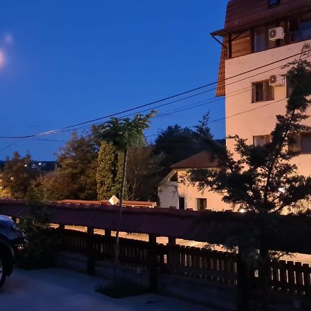 Hotel Casa Vlahilor Râmnicu Vâlcea Extérieur photo
