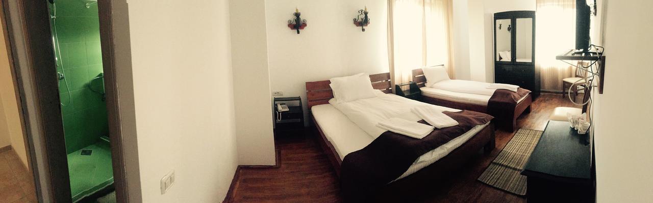 Hotel Casa Vlahilor Râmnicu Vâlcea Extérieur photo