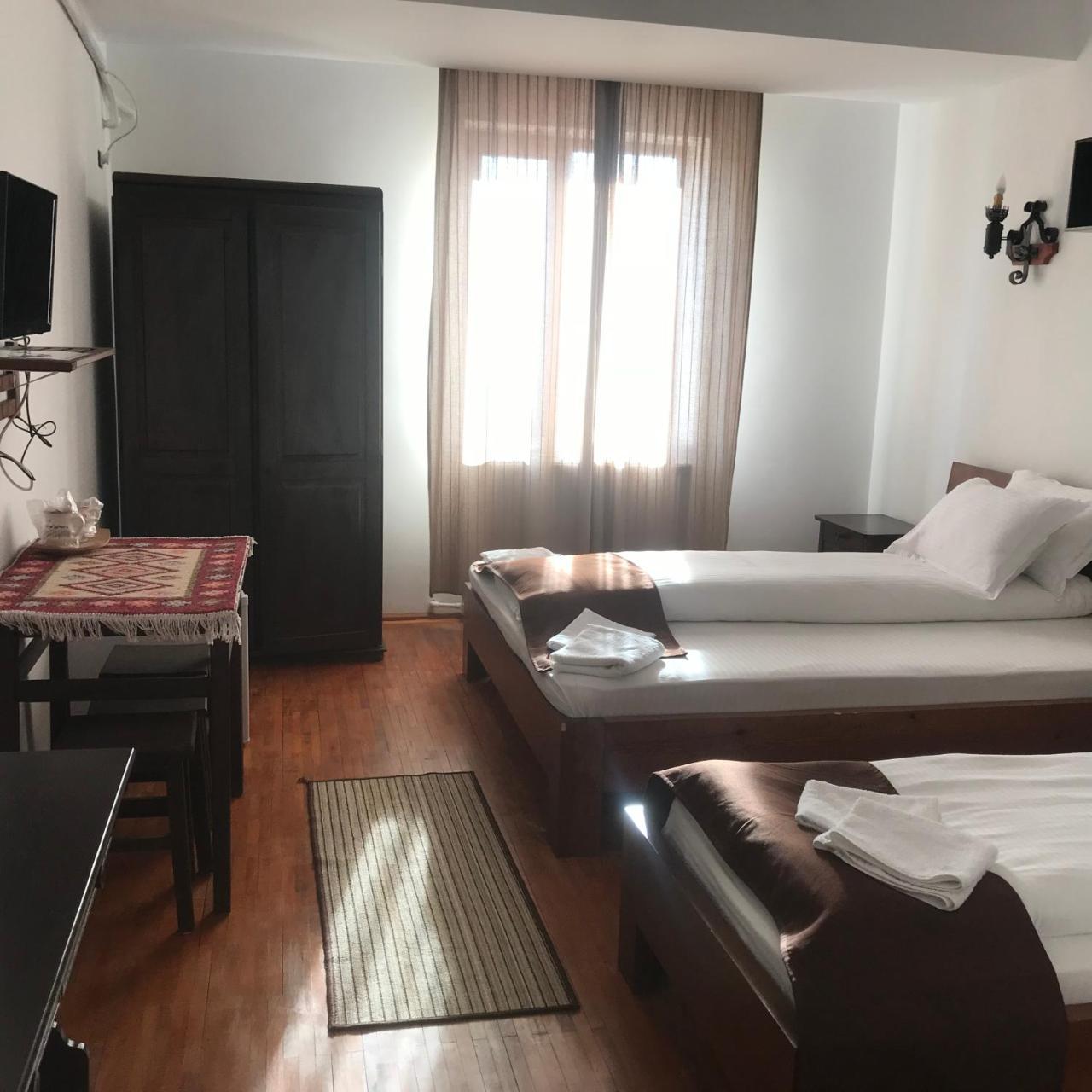 Hotel Casa Vlahilor Râmnicu Vâlcea Extérieur photo